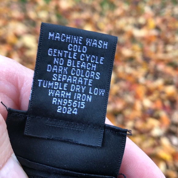 Rafaella☀️Black tunic top with embroidered edges - Picture 9 of 9